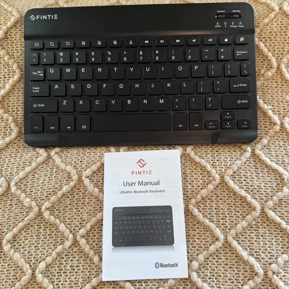 Black Bluetooth Keyboard for Tablets
